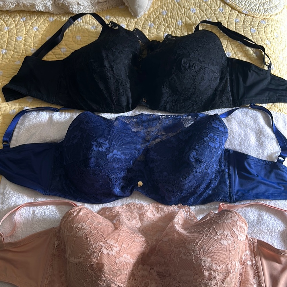 3 pairs of 38 DD Pearl by Venus